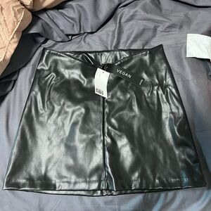 NWT H&M faux vegan leather skirt size small